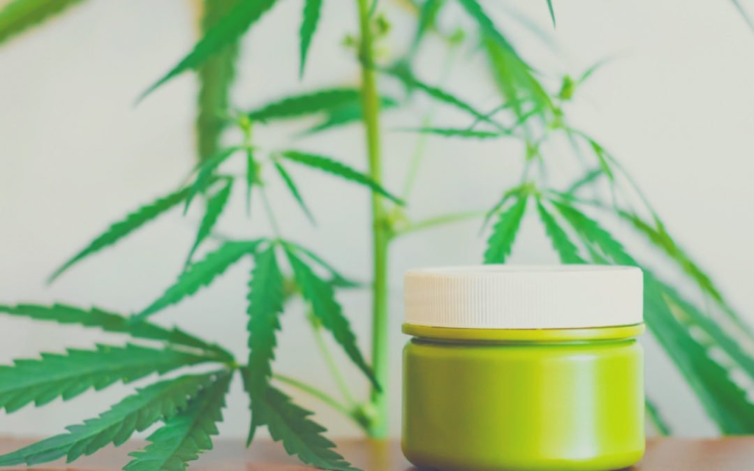 Cosméticos con Cannabidiol (Beneficios y leyes)